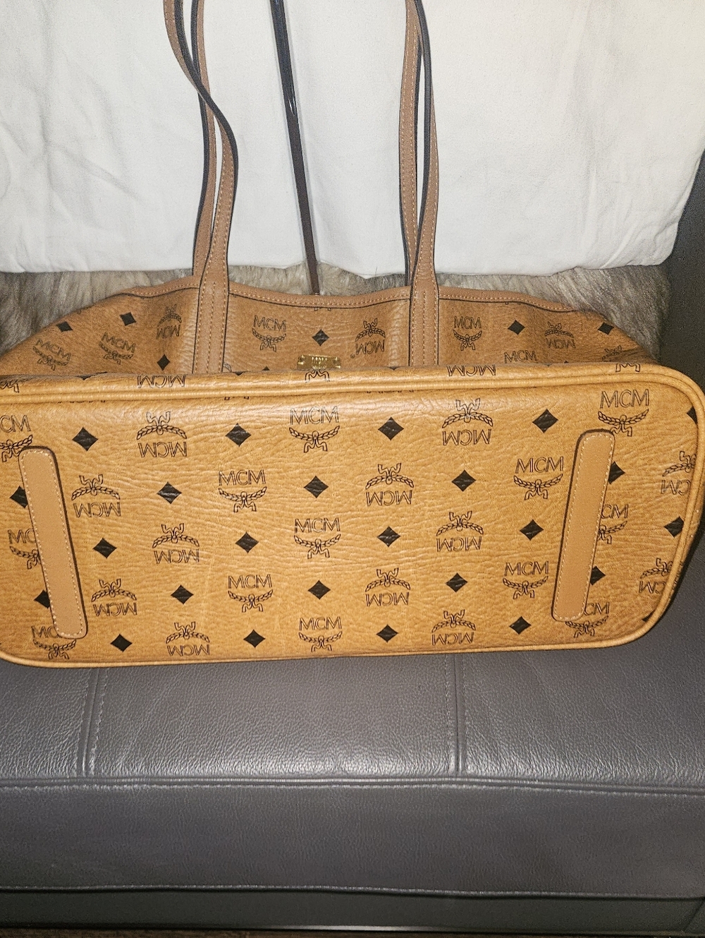 MCM Cognac Visetos Logo Tote W/ Pouch - Picture 6 of 12